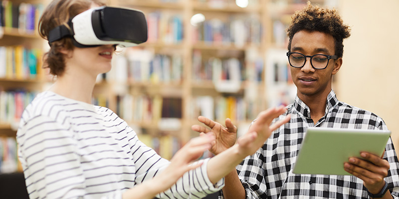 VR helmet